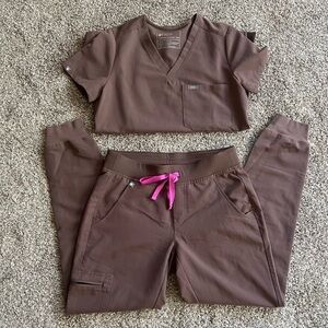 Figs Brown (Smokey Taupe) Scrub Set with Pink Drawstring